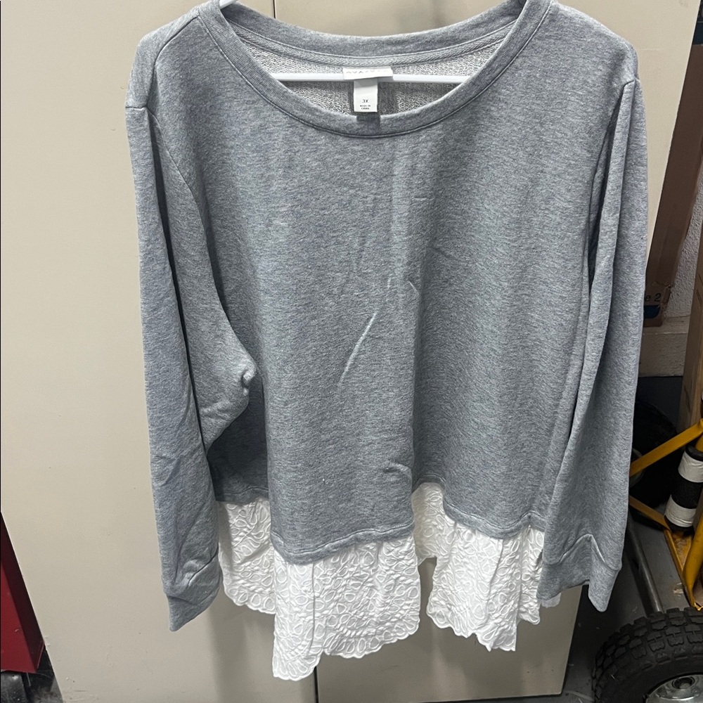 Ava & Viv Heather Gray Knit Top